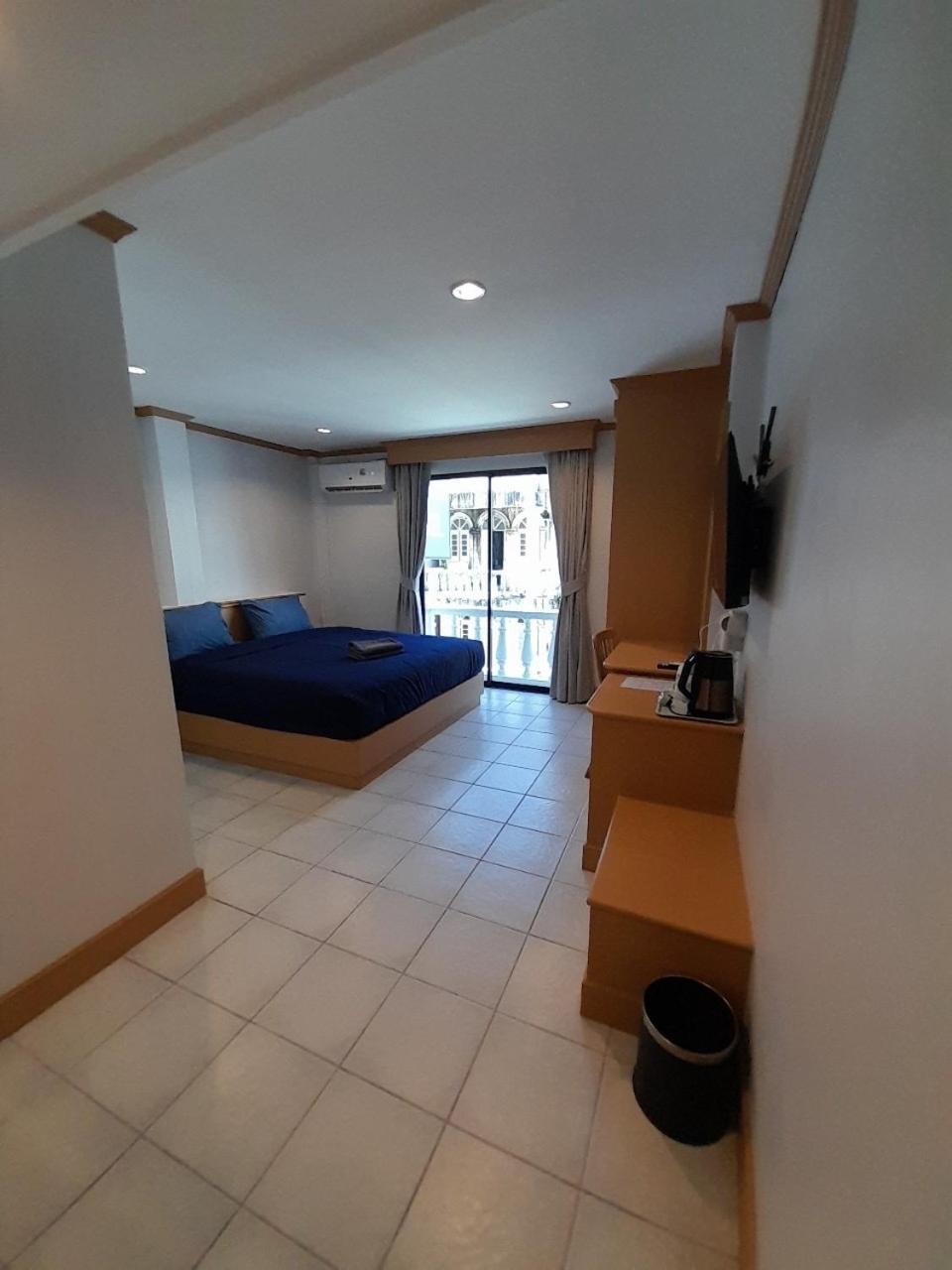 Jb House Patong 호스텔 외부 사진