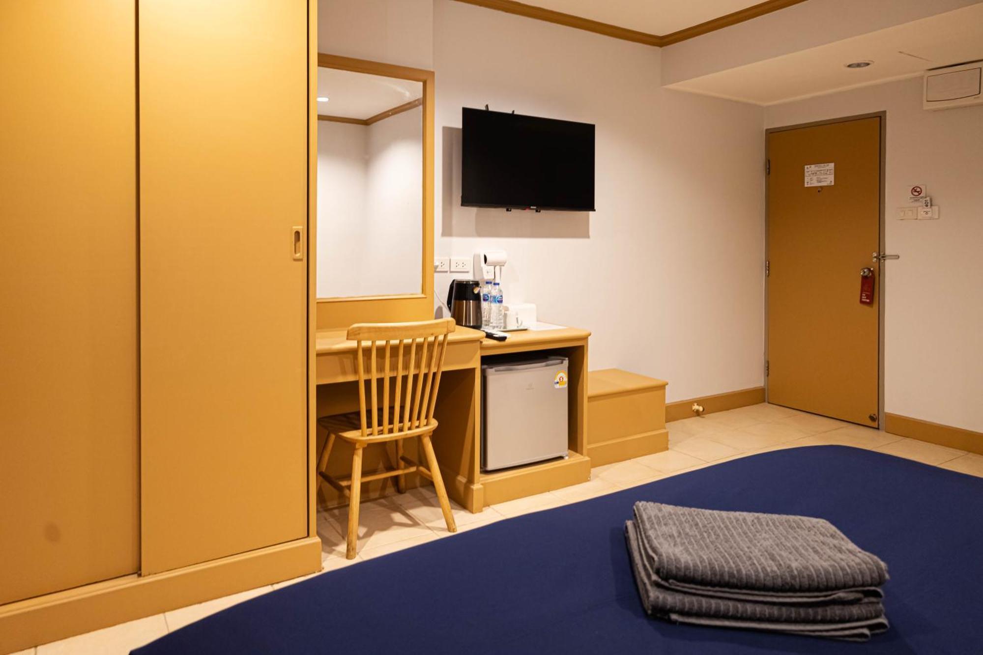 Jb House Patong 호스텔 외부 사진